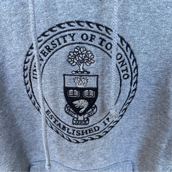 University of Toronto Hoodie - Picture 2 of 4